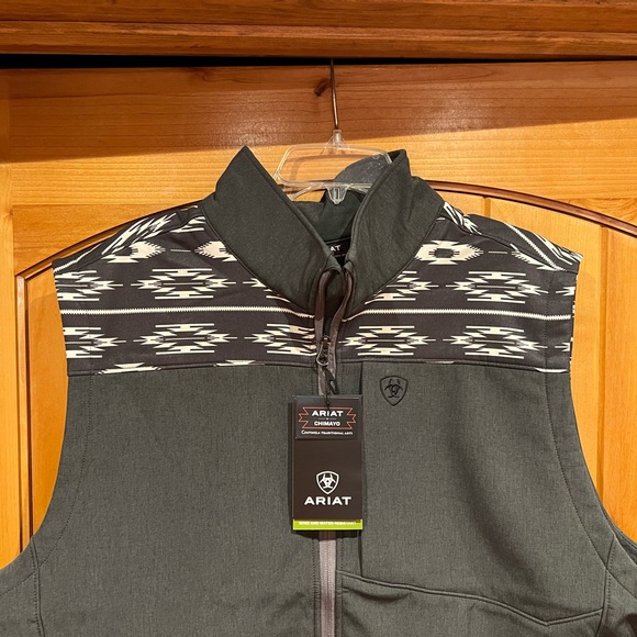 Ariat Men’s Vest XXL Vernon 2.0 Chimayo Softshell Vest - Picture 2 of 7